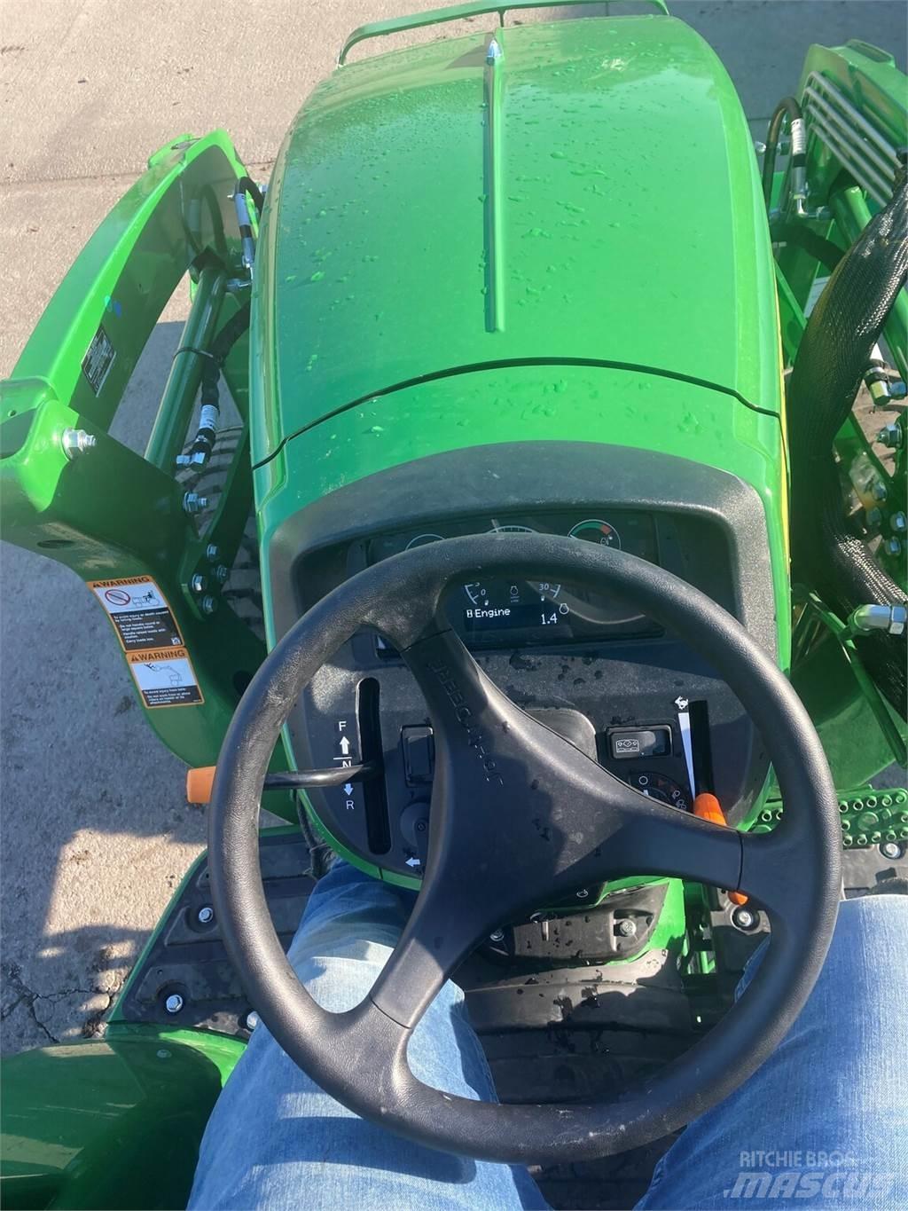John Deere 3025D Taajamatraktorit