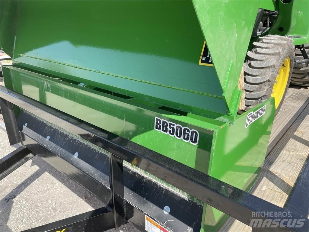 John Deere 3025E Taajamatraktorit