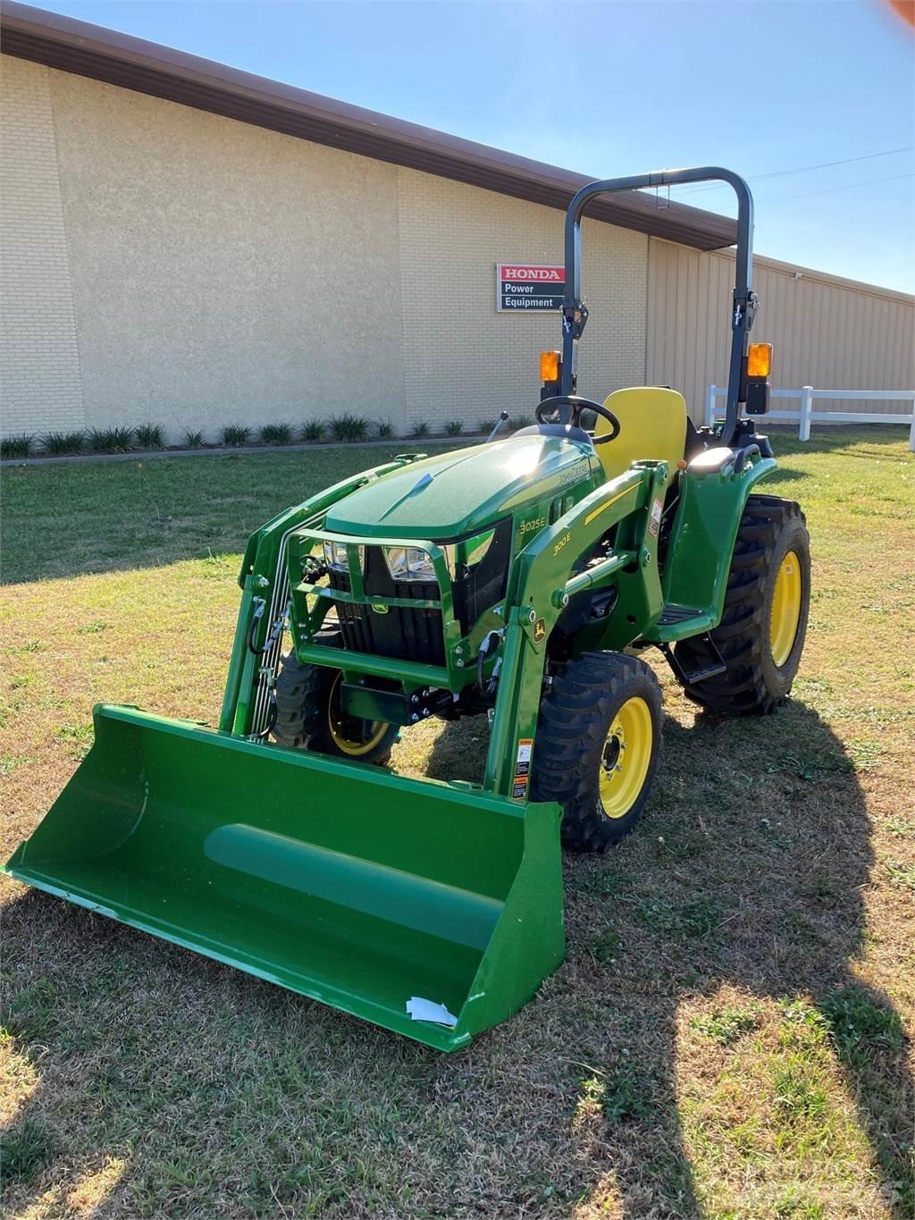 John Deere 3025E Taajamatraktorit