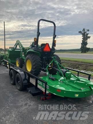 John Deere 3025E Taajamatraktorit