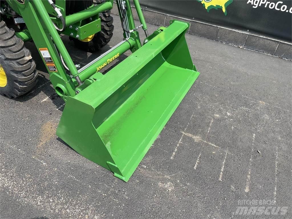 John Deere 3025E Taajamatraktorit