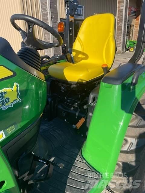 John Deere 3033R Taajamatraktorit