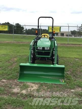 John Deere 3038E Taajamatraktorit