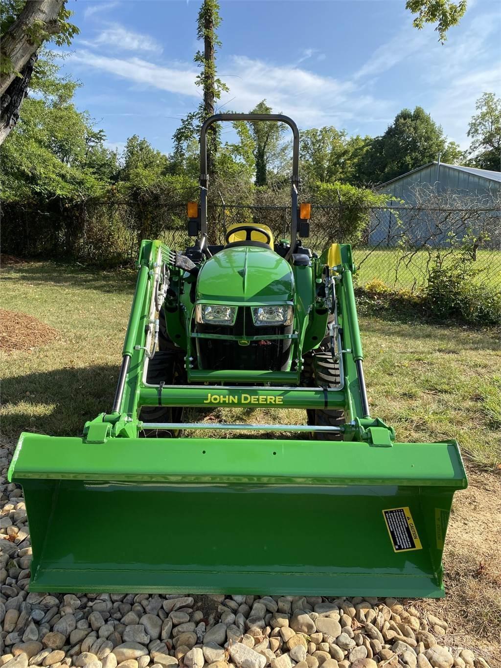 John Deere 3038E Taajamatraktorit