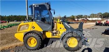 John Deere 304 G Pienkuormaajat