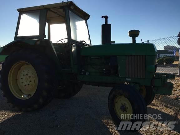 John Deere 3135 Traktorit