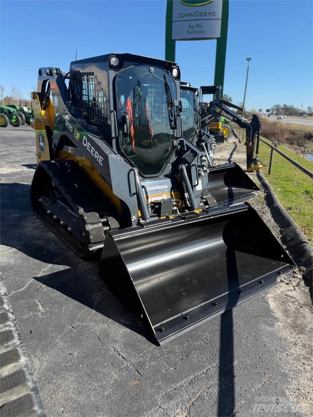 John Deere 317G Pienkuormaajat