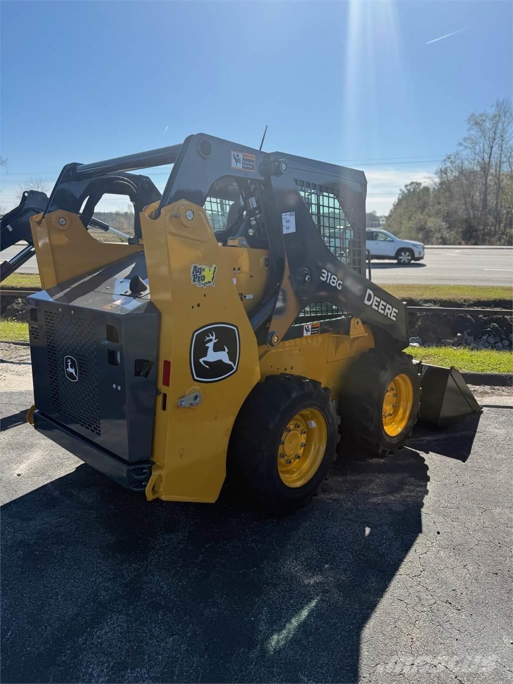 John Deere 318G Liukuohjatut kuormaajat