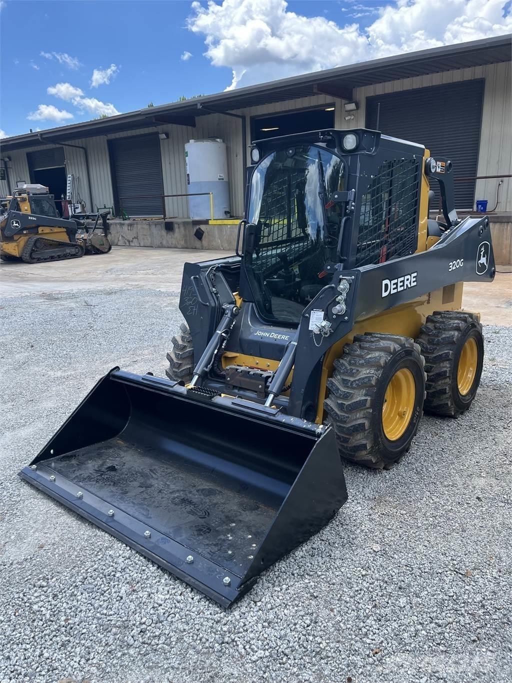John Deere 320G Liukuohjatut kuormaajat
