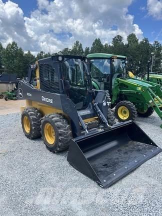John Deere 320G Liukuohjatut kuormaajat