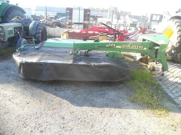 John Deere 324 Niittomurskaimet