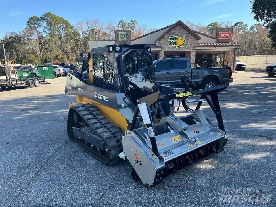 John Deere 325G Pienkuormaajat