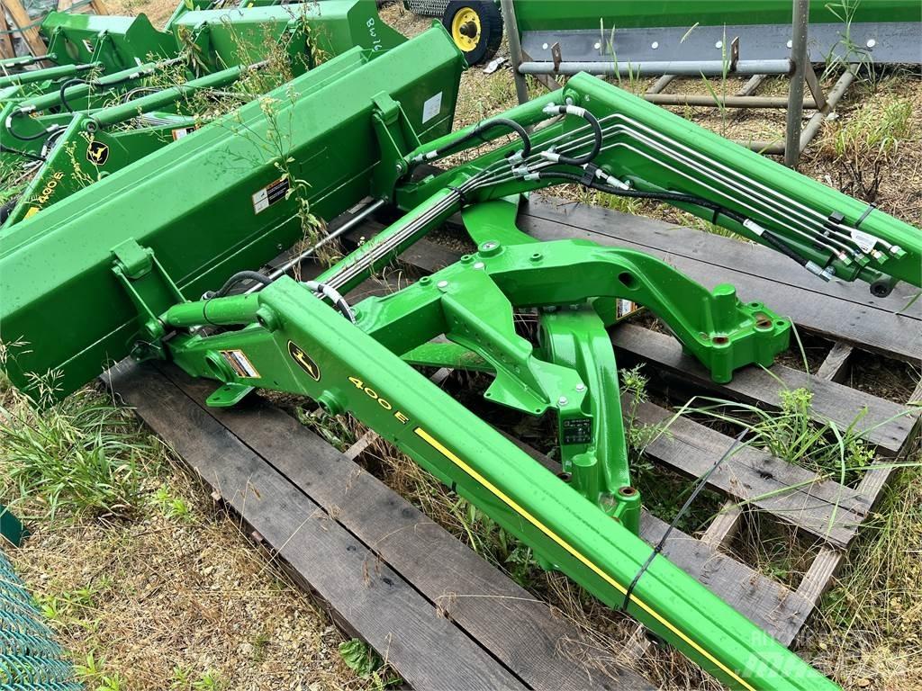 John Deere 400E Traktorit
