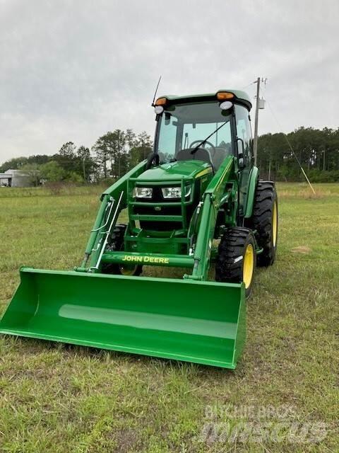 John Deere 4044R Traktorit