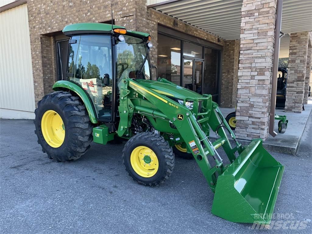 John Deere 4052R Traktorit