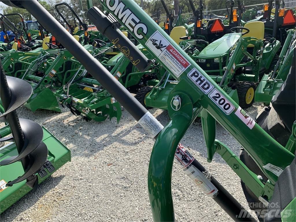 John Deere 4066M Traktorit