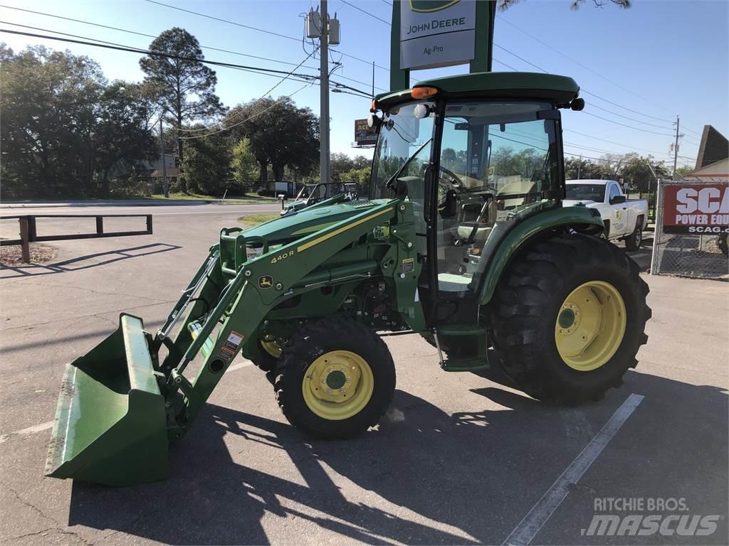 John Deere 4066R Traktorit