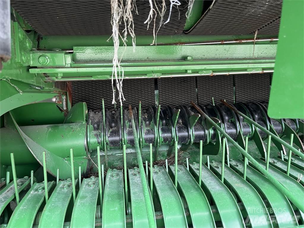 John Deere 451M Pyöröpaalaimet