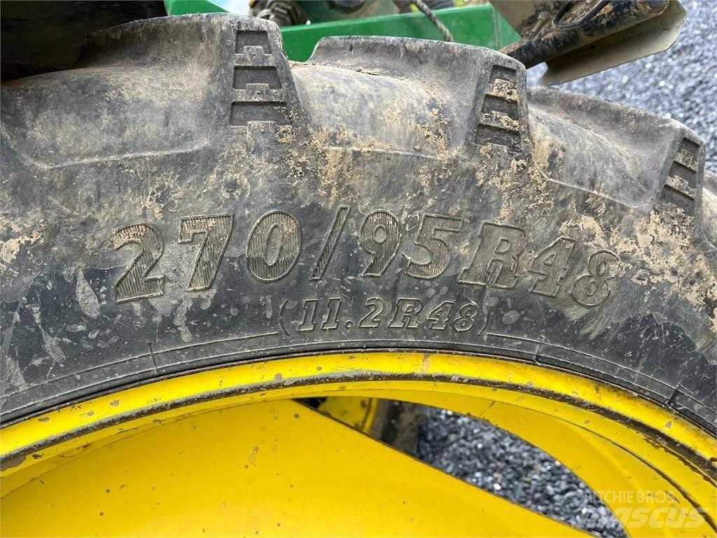 John Deere 4720 Hinattavat ruiskut