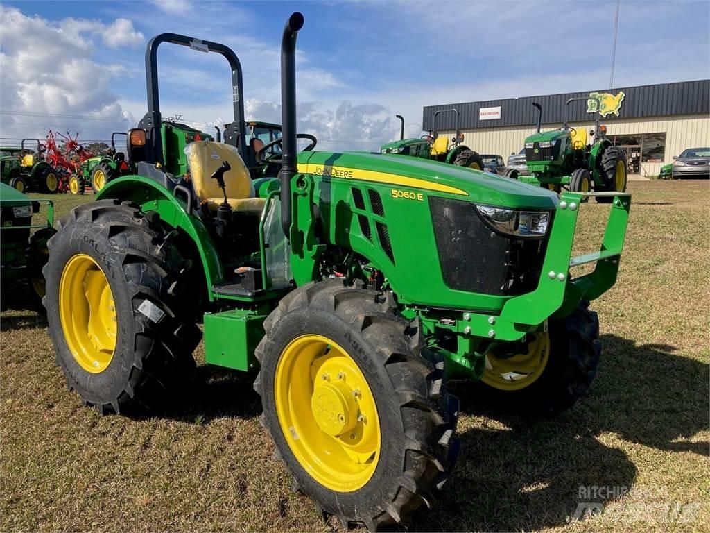 John Deere 5060E Traktorit