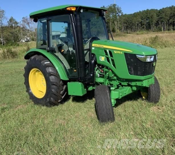 John Deere 5075E Traktorit