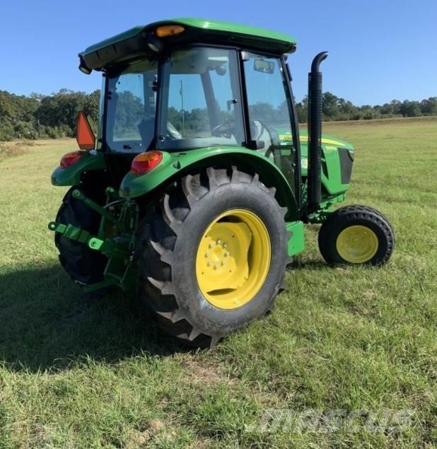 John Deere 5075E Traktorit