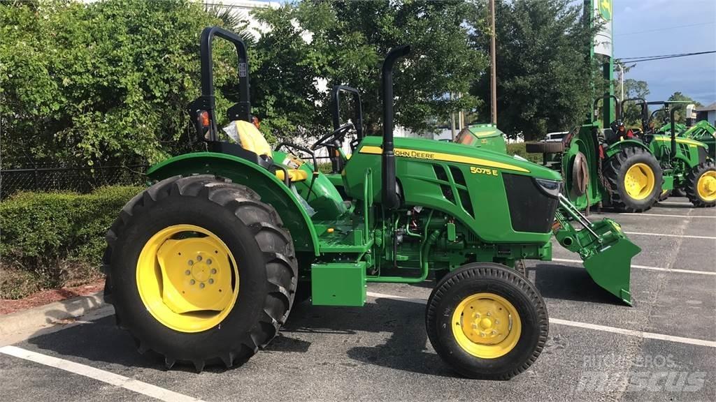 John Deere 5075E Traktorit