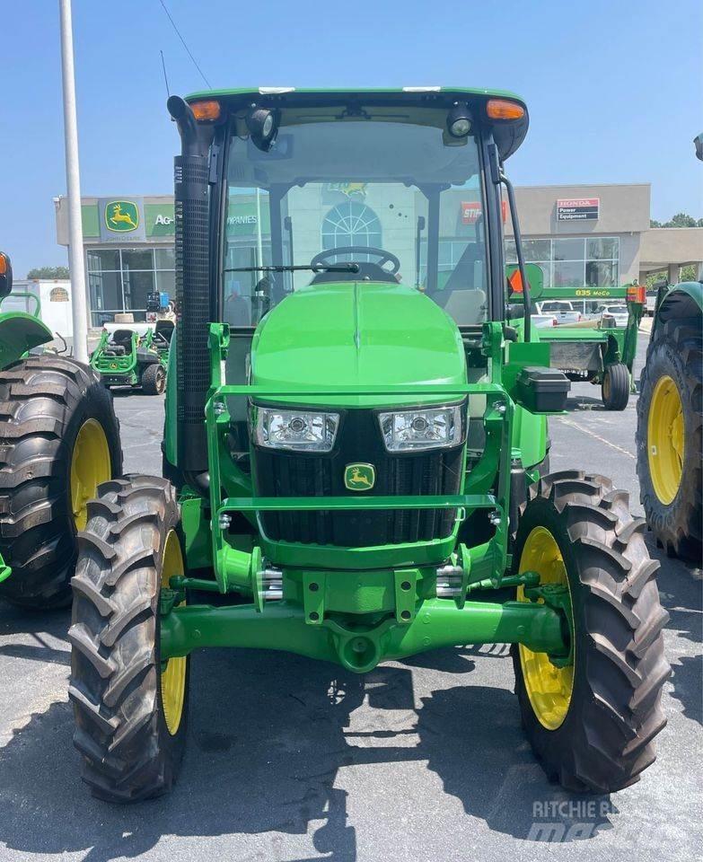 John Deere 5075E Traktorit