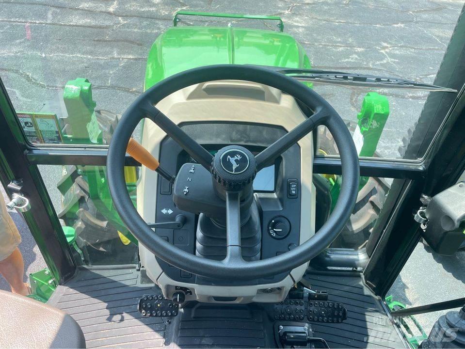 John Deere 5075E Traktorit