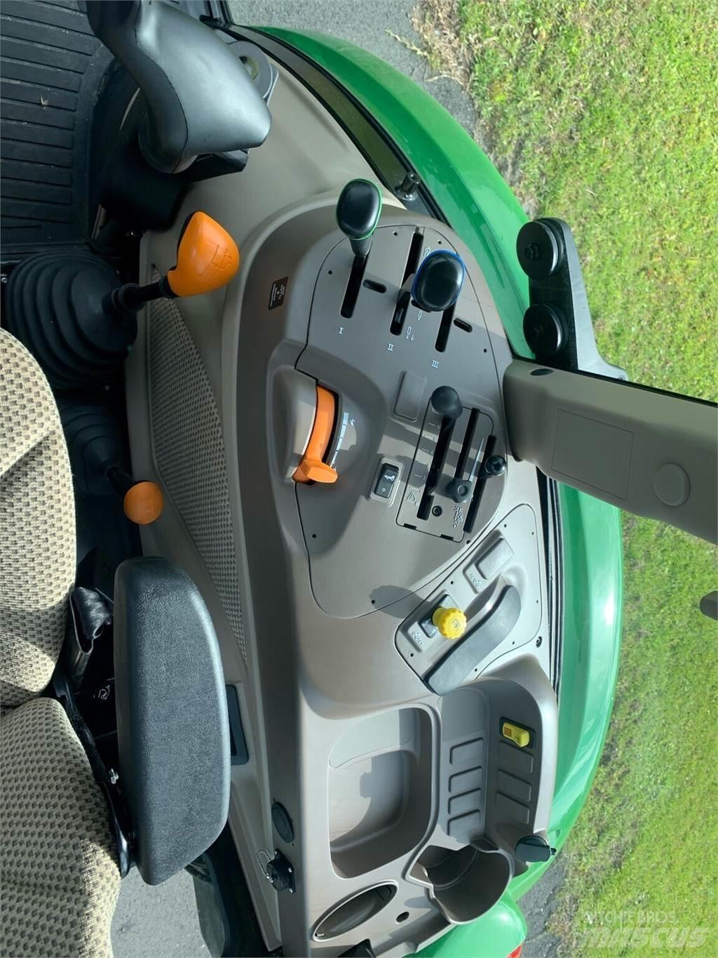 John Deere 5090E Traktorit