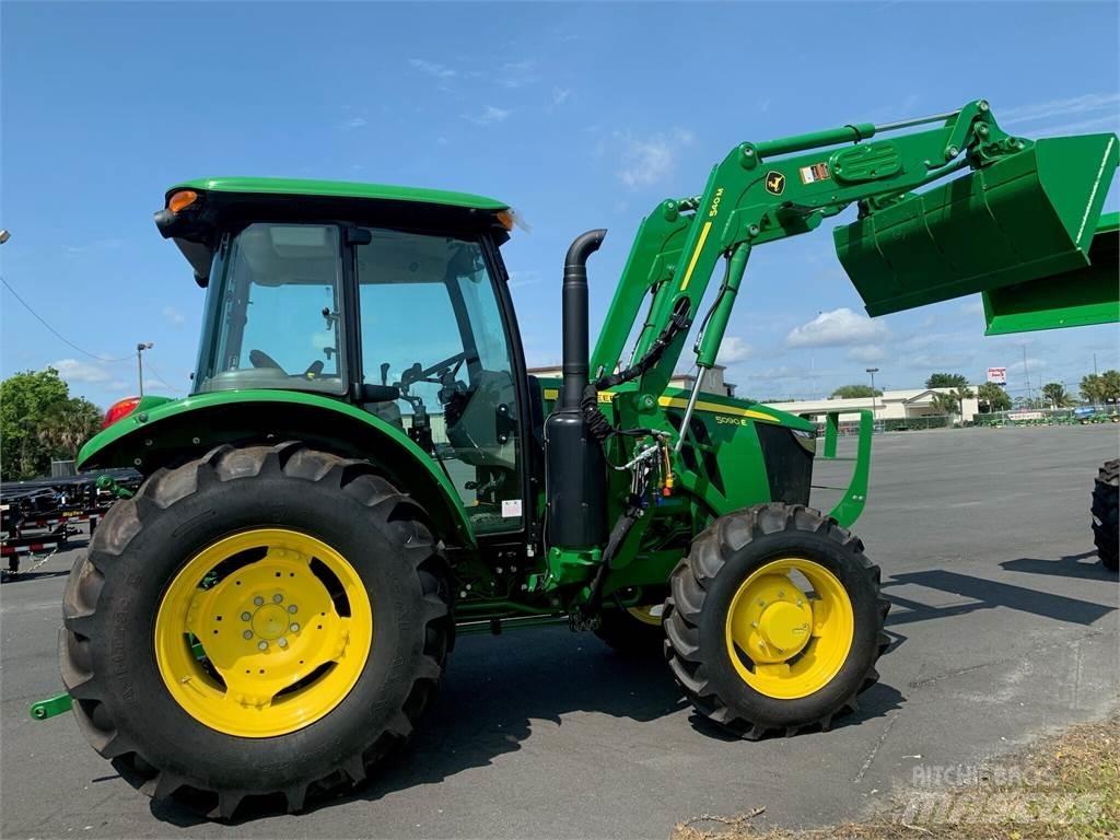 John Deere 5090E Traktorit