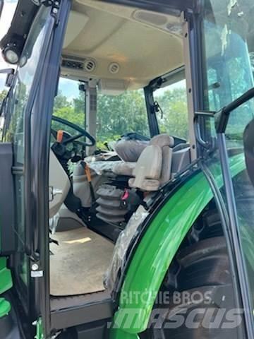 John Deere 5090M Traktorit