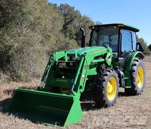 John Deere 5100E Traktorit