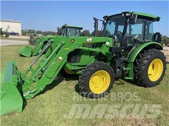 John Deere 5115M Traktorit