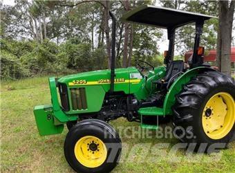 John Deere 5205 Traktorit