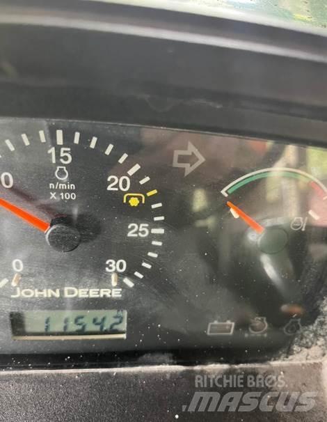 John Deere 5205 Traktorit