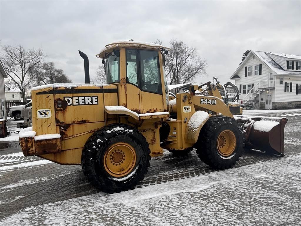 John Deere 544H Pyöräkuormaajat