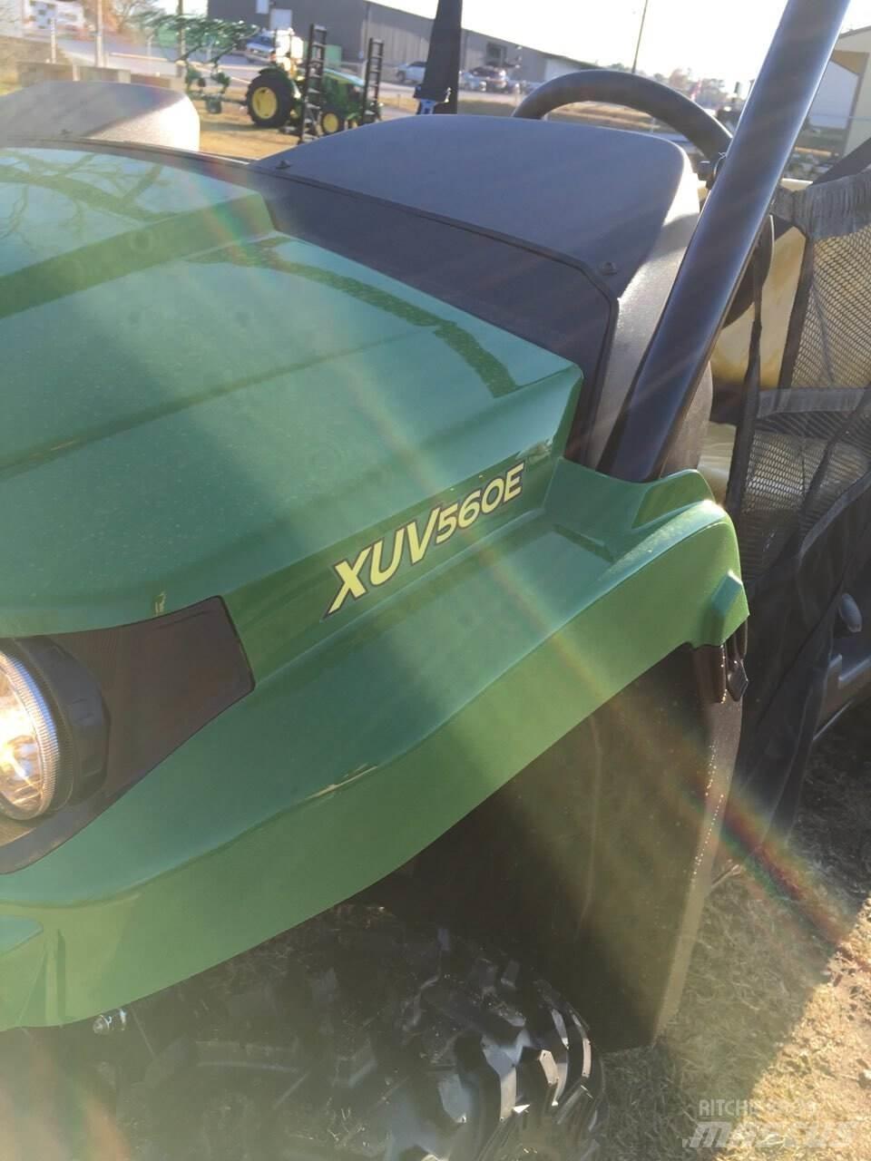 John Deere 560E Taajamakoneet