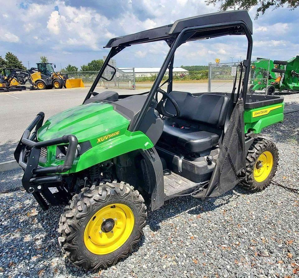 John Deere 560E Taajamakoneet