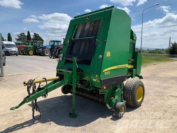 John Deere 592 Pyöröpaalaimet