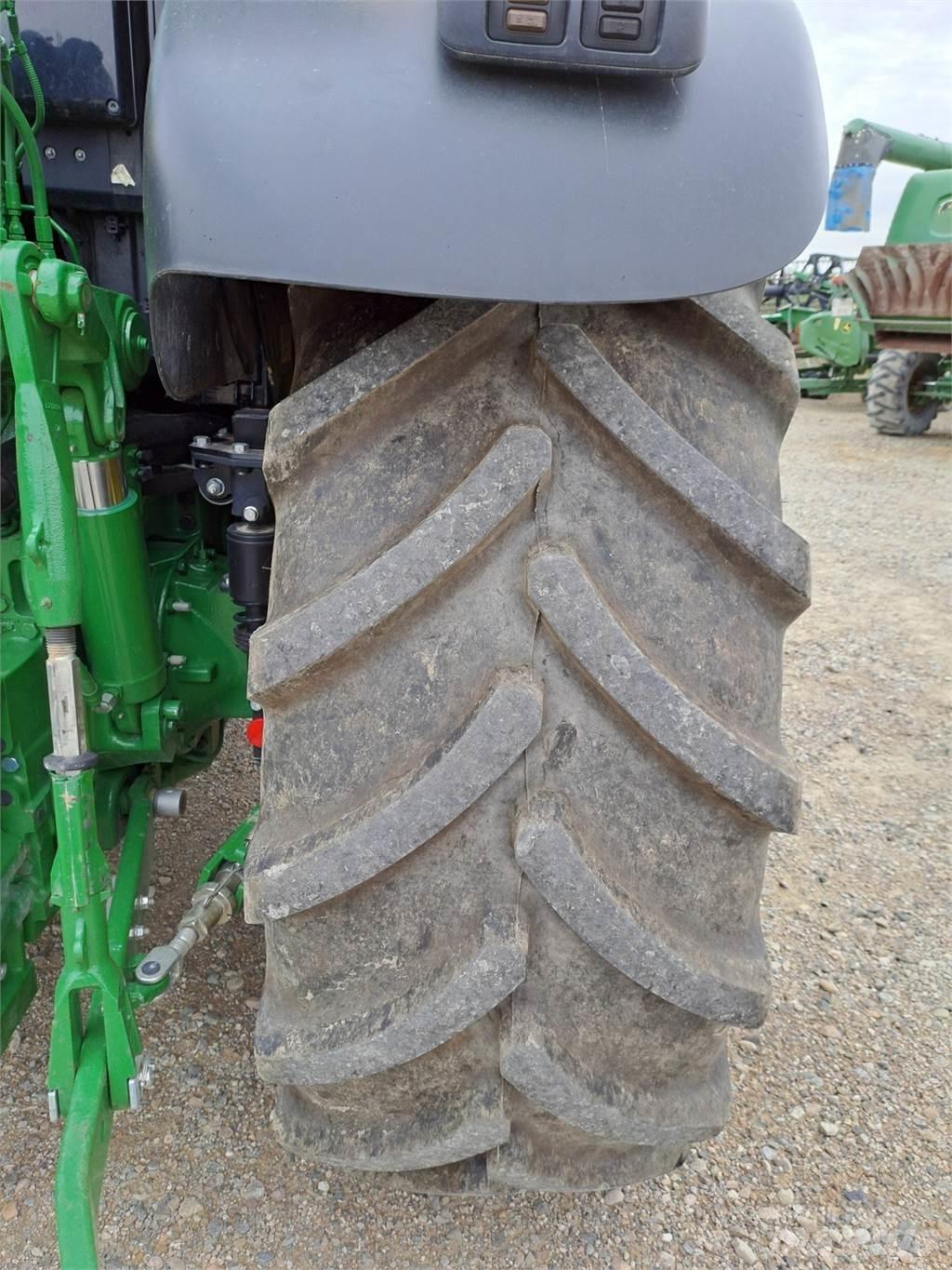 John Deere 6155M Traktorit