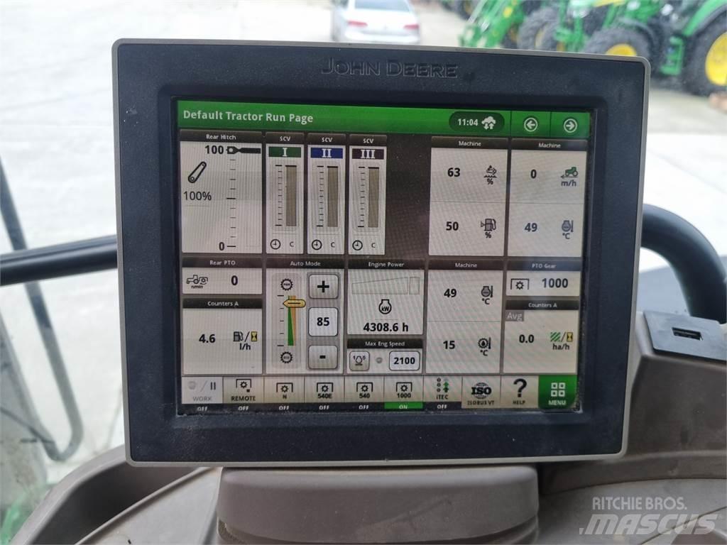 John Deere 6215R Traktorit
