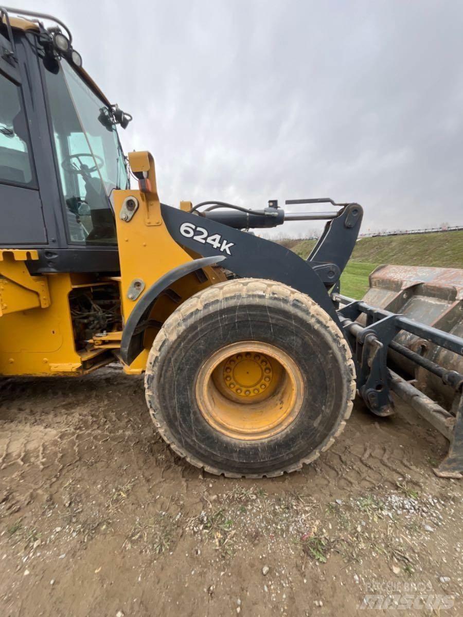 John Deere 624K Pyöräkuormaajat
