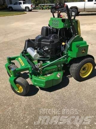 John Deere 636M Päältäajettavat ruohonleikkurit