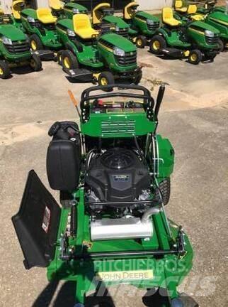John Deere 636M Päältäajettavat ruohonleikkurit