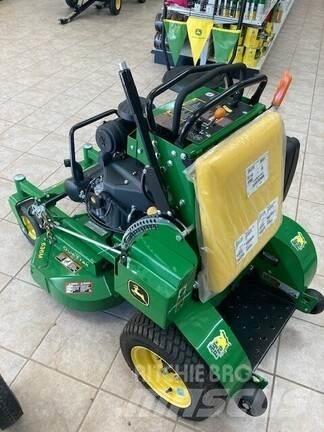 John Deere 636M Päältäajettavat ruohonleikkurit