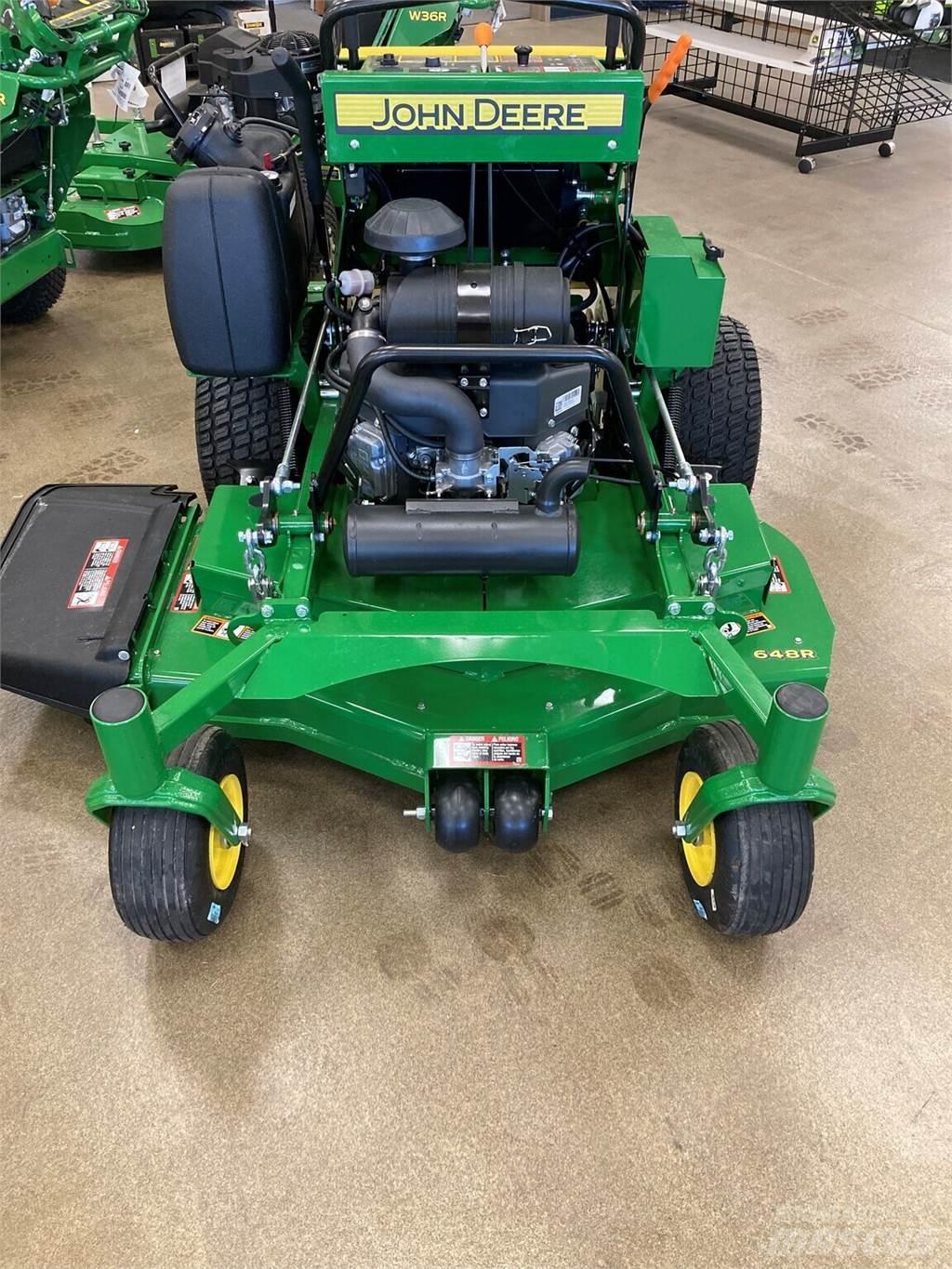 John Deere 648R Päältäajettavat ruohonleikkurit