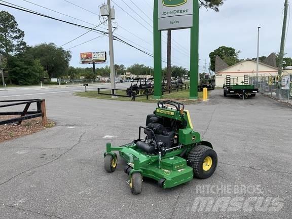 John Deere 652R Päältäajettavat ruohonleikkurit