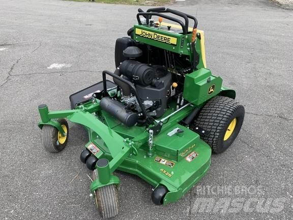 John Deere 652R Päältäajettavat ruohonleikkurit