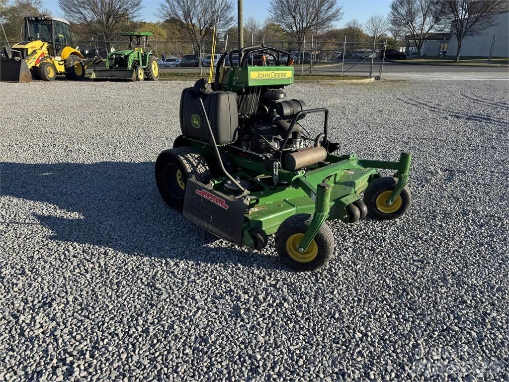 John Deere 661R Päältäajettavat ruohonleikkurit
